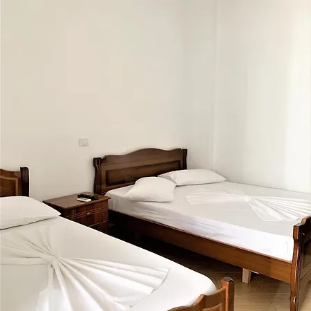 Vila Laguna 3* Ksamil