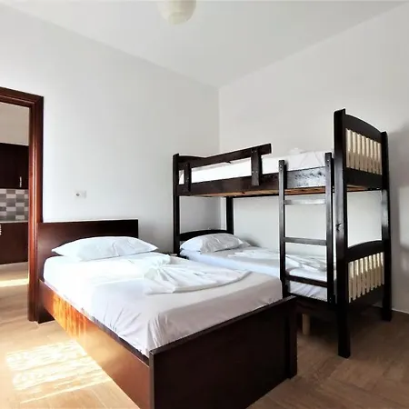 Vila Laguna 3*
